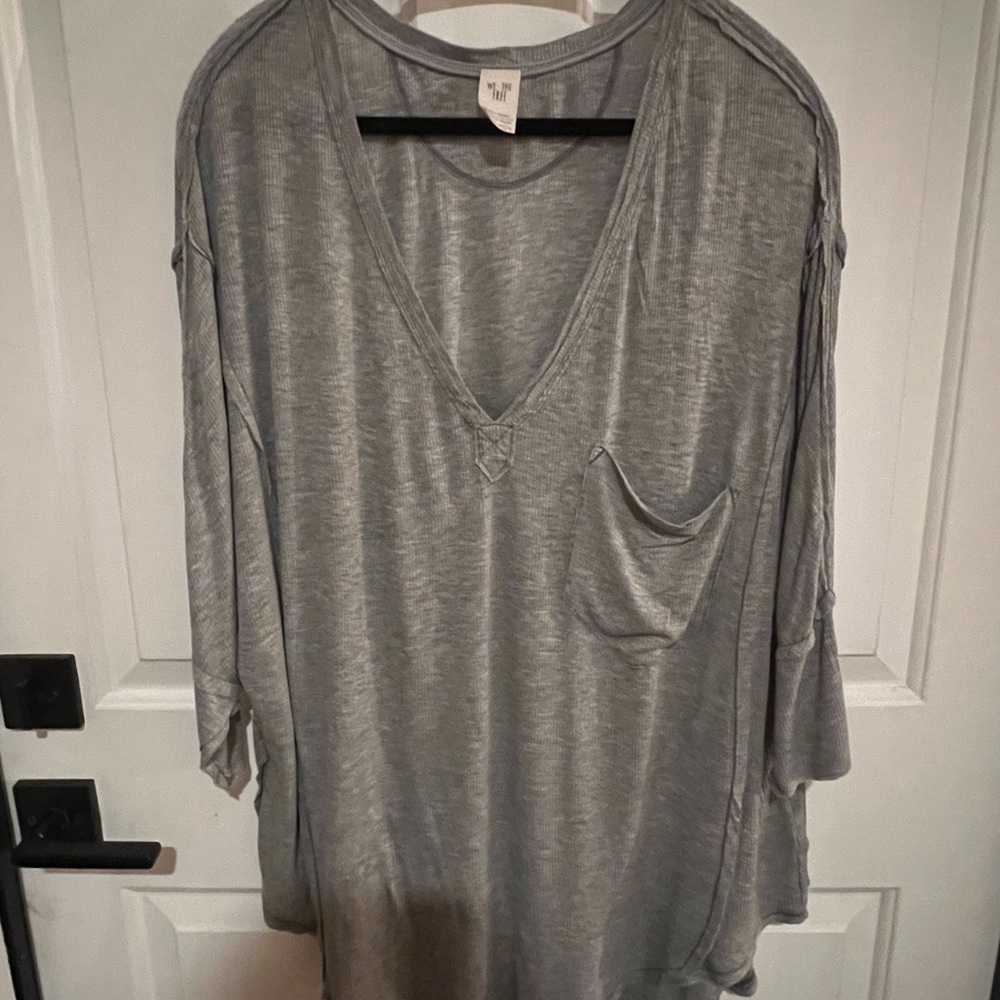 We The Free Charcoal 3/4 Sleeve V-Neck Top